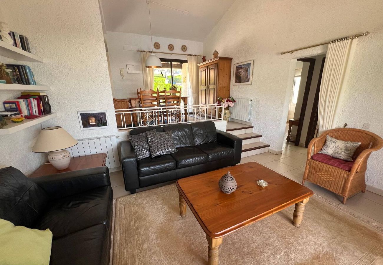 Ferienhaus in Torroella de Montgri - TV 16