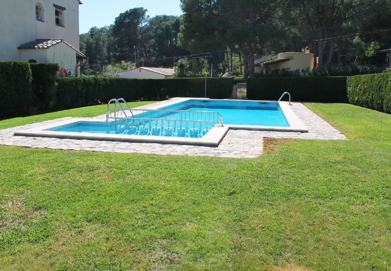 Rijhuis in Estartit - CB 2b