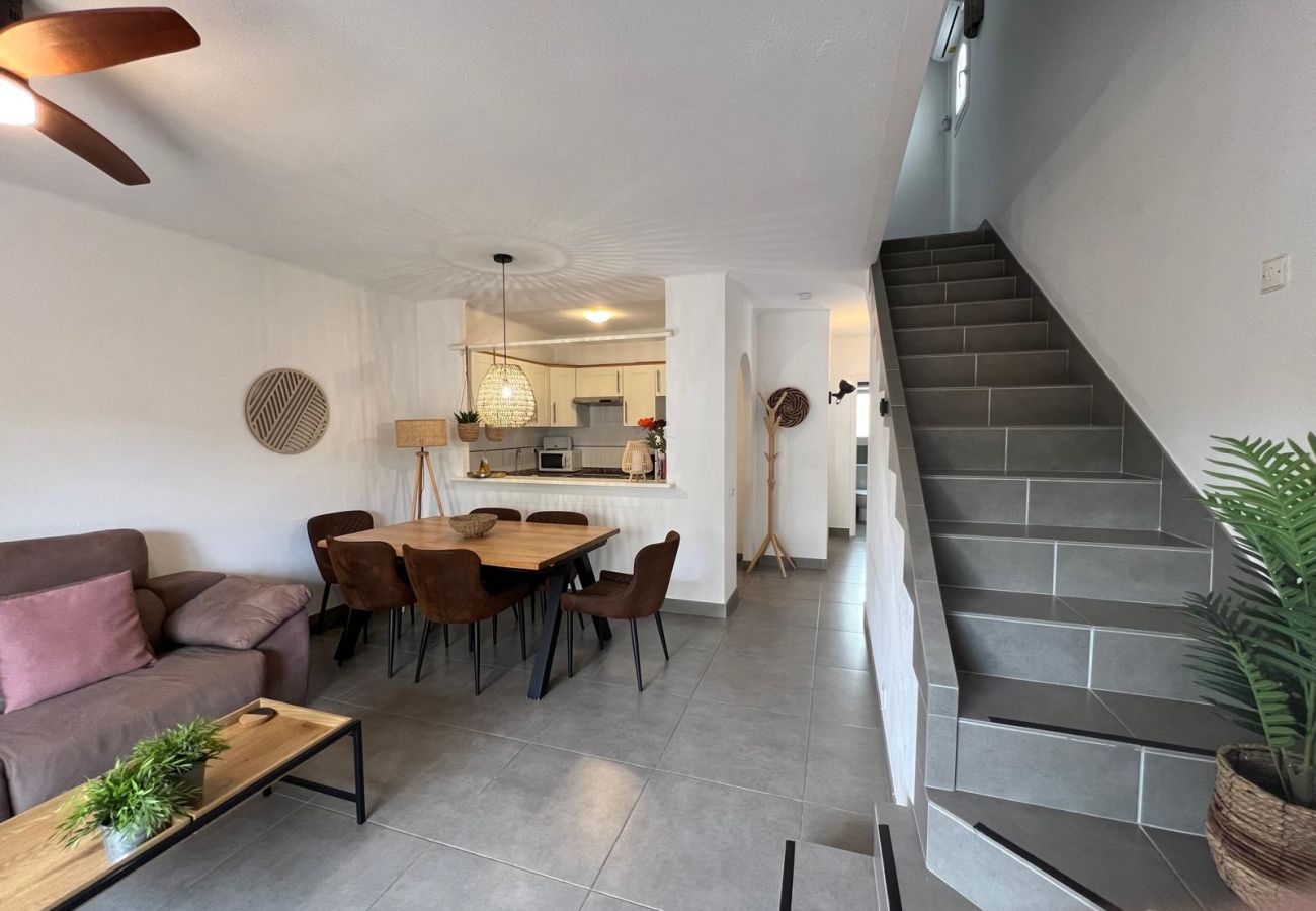 Rijhuis in Estartit - CB 2b