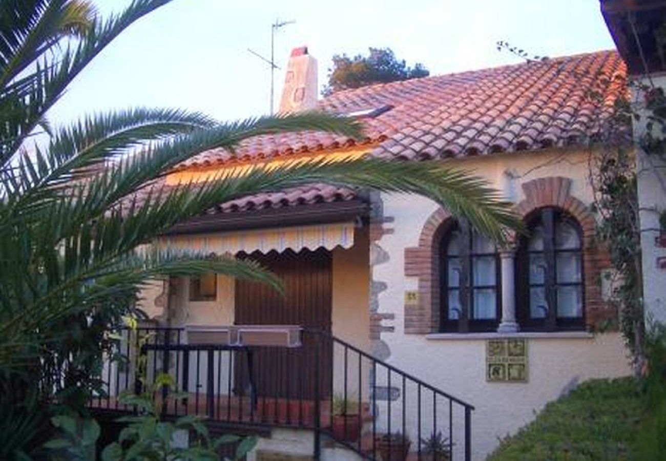 Rijhuis in Estartit - LO 33