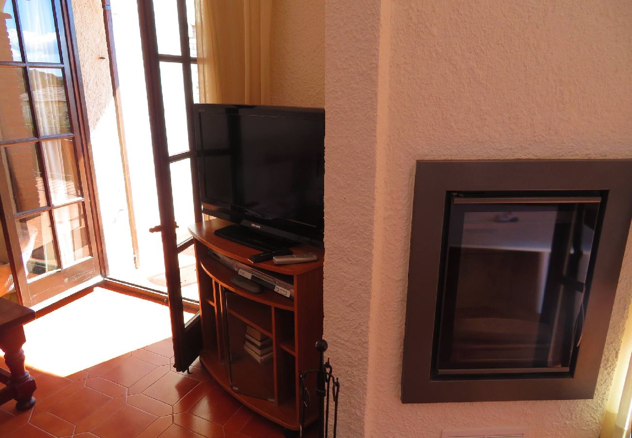 Rijhuis in Estartit - TV 207