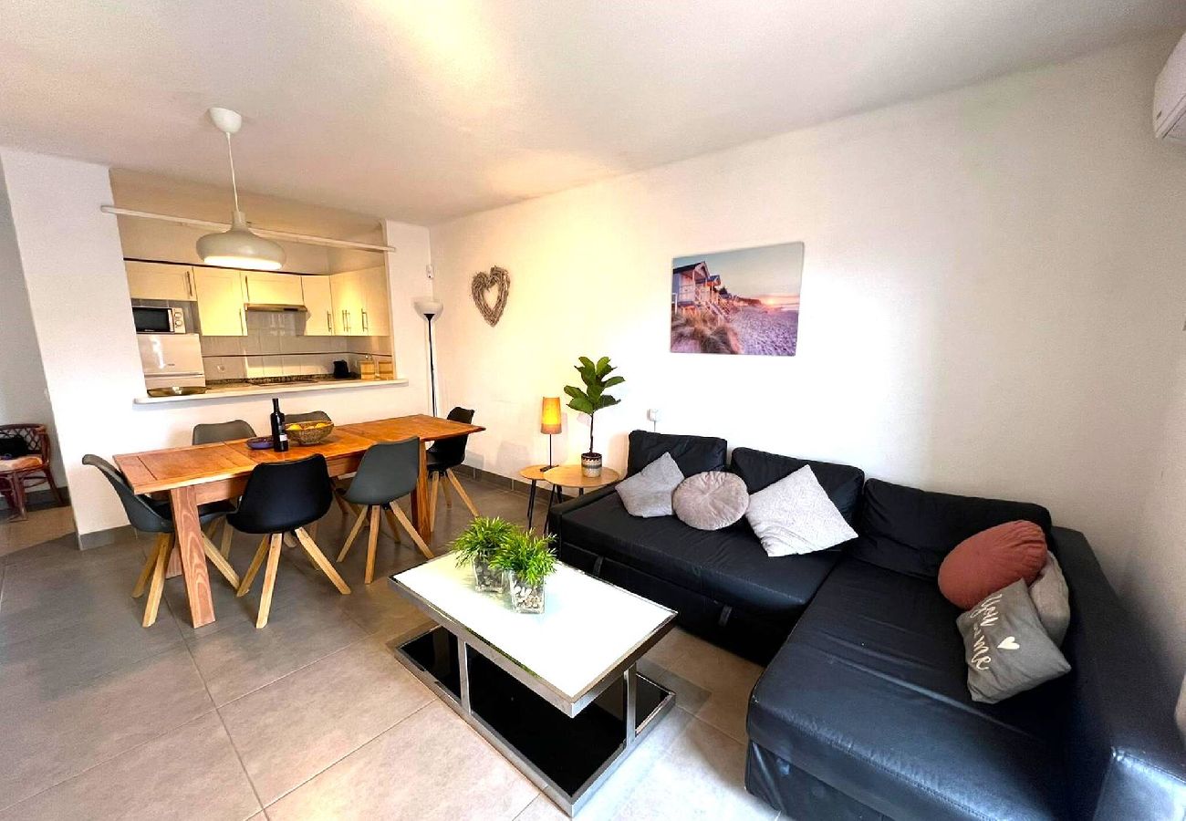 Rijhuis in Estartit - CB4a