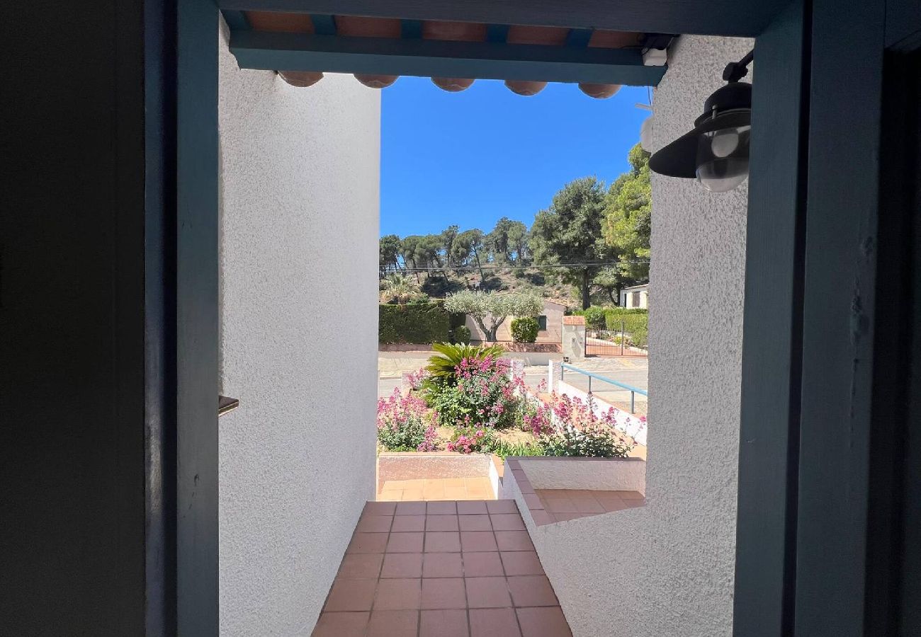 Terraced House in Estartit - CB 2b