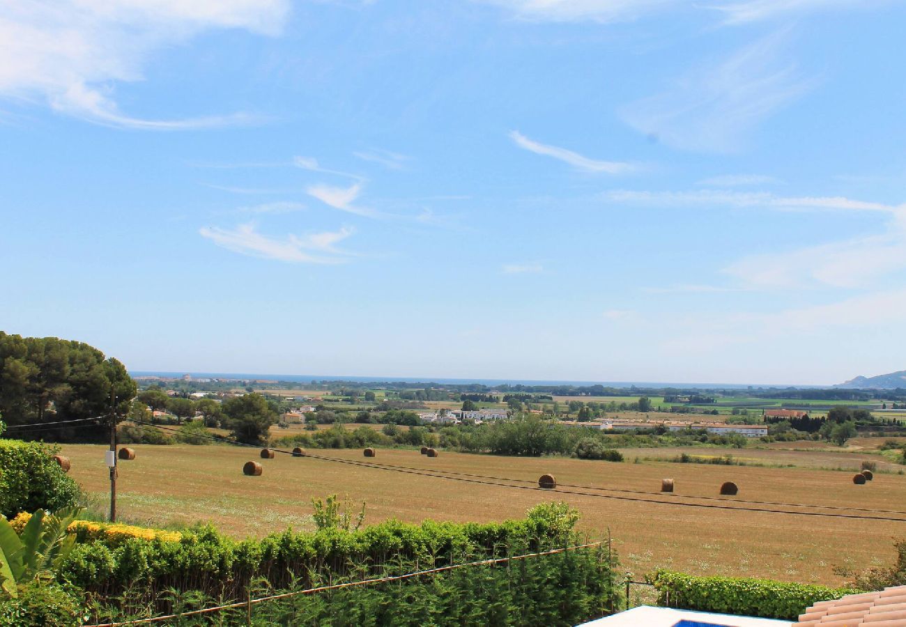 Terraced House in Estartit - CB 2b
