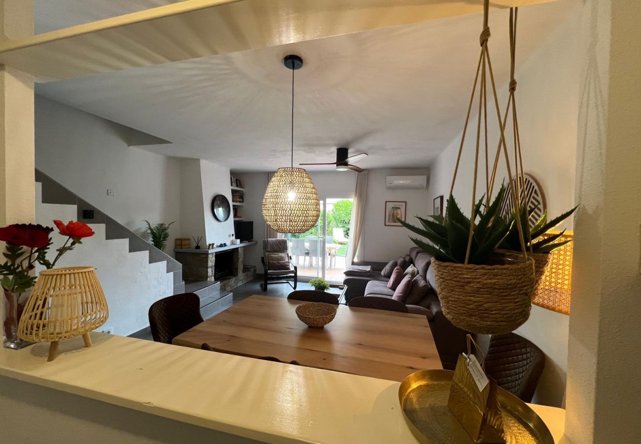 Terraced House in Estartit - CB 2b