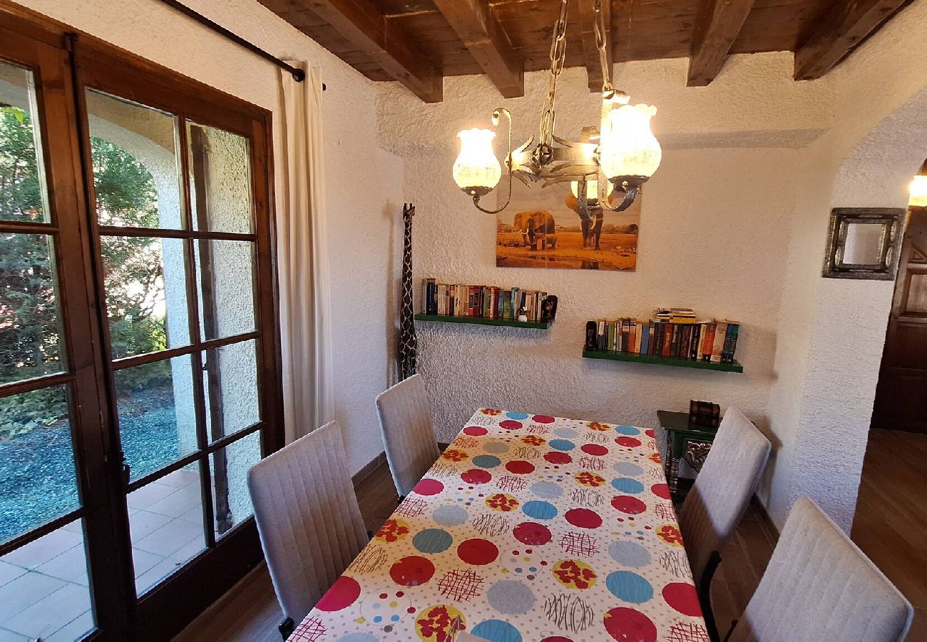 Terraced House in Estartit - LO 33