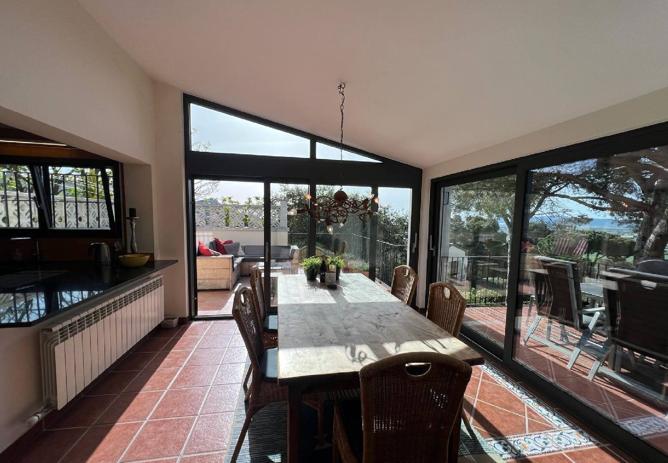 House in Estartit - TV 66
