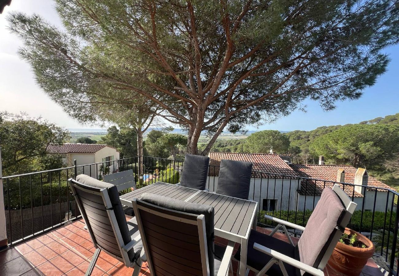 House in Estartit - TV 66