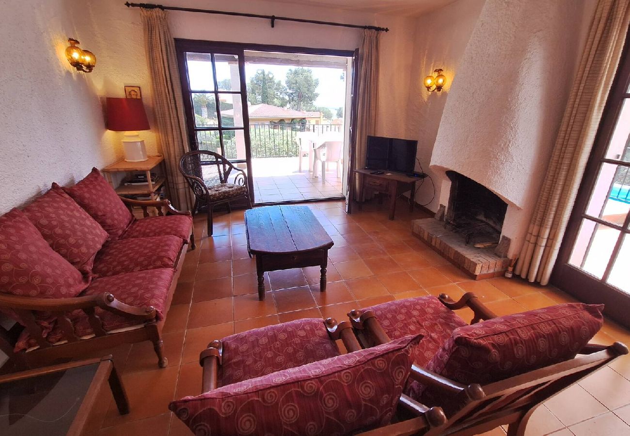 House in Torroella de Montgri - TV 57