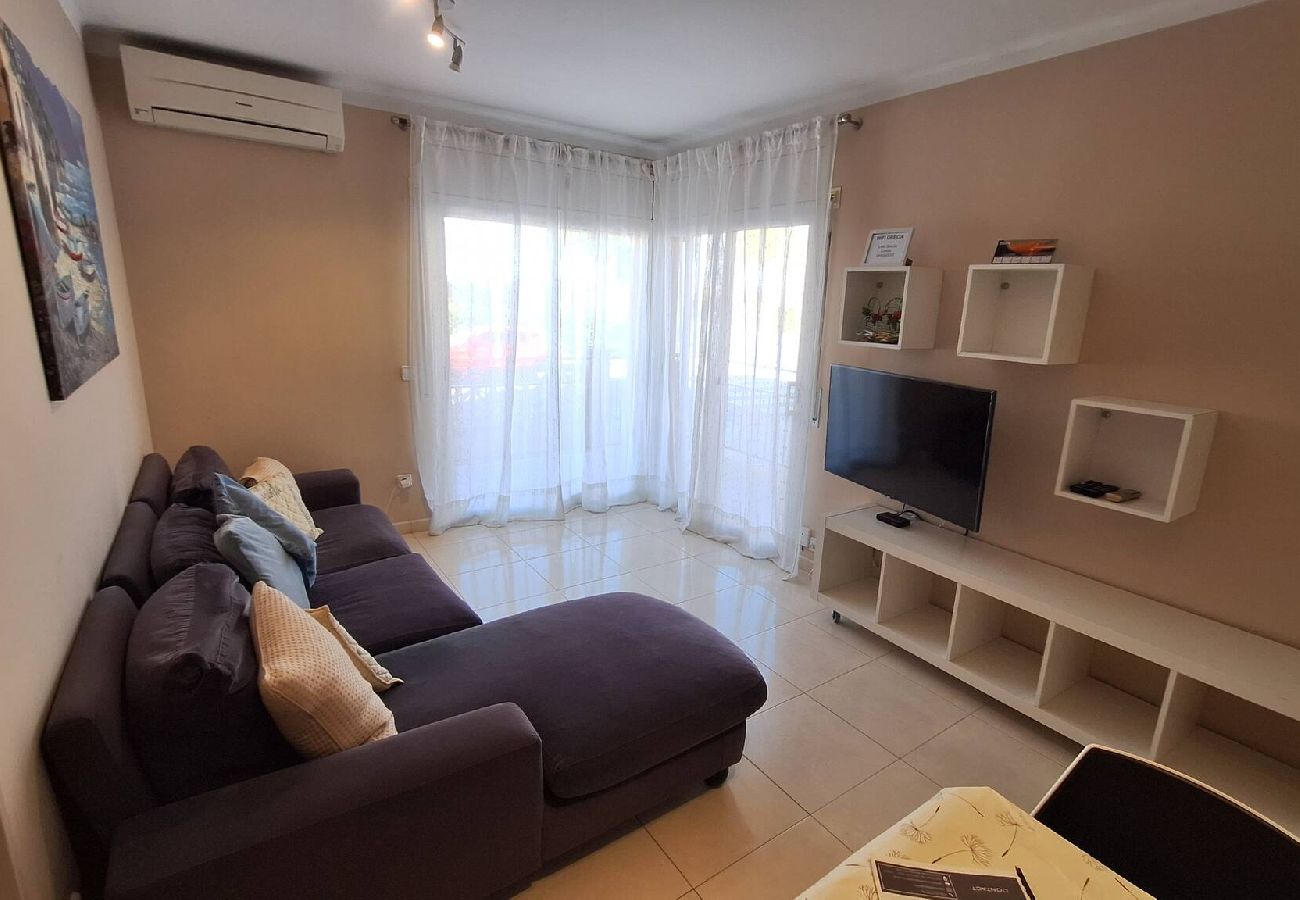 Apartment in Estartit - Grecia