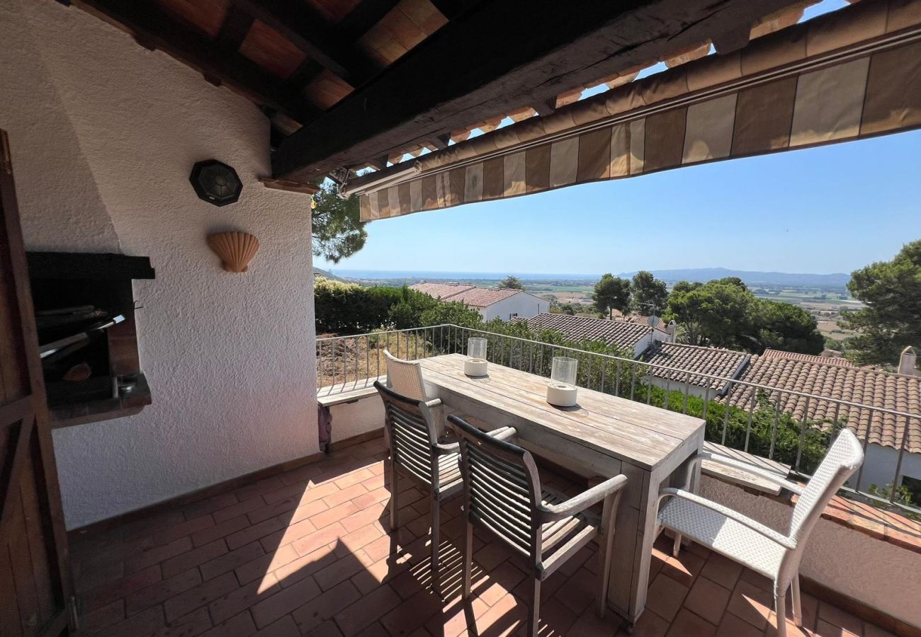 House in Torroella de Montgri - TV 74