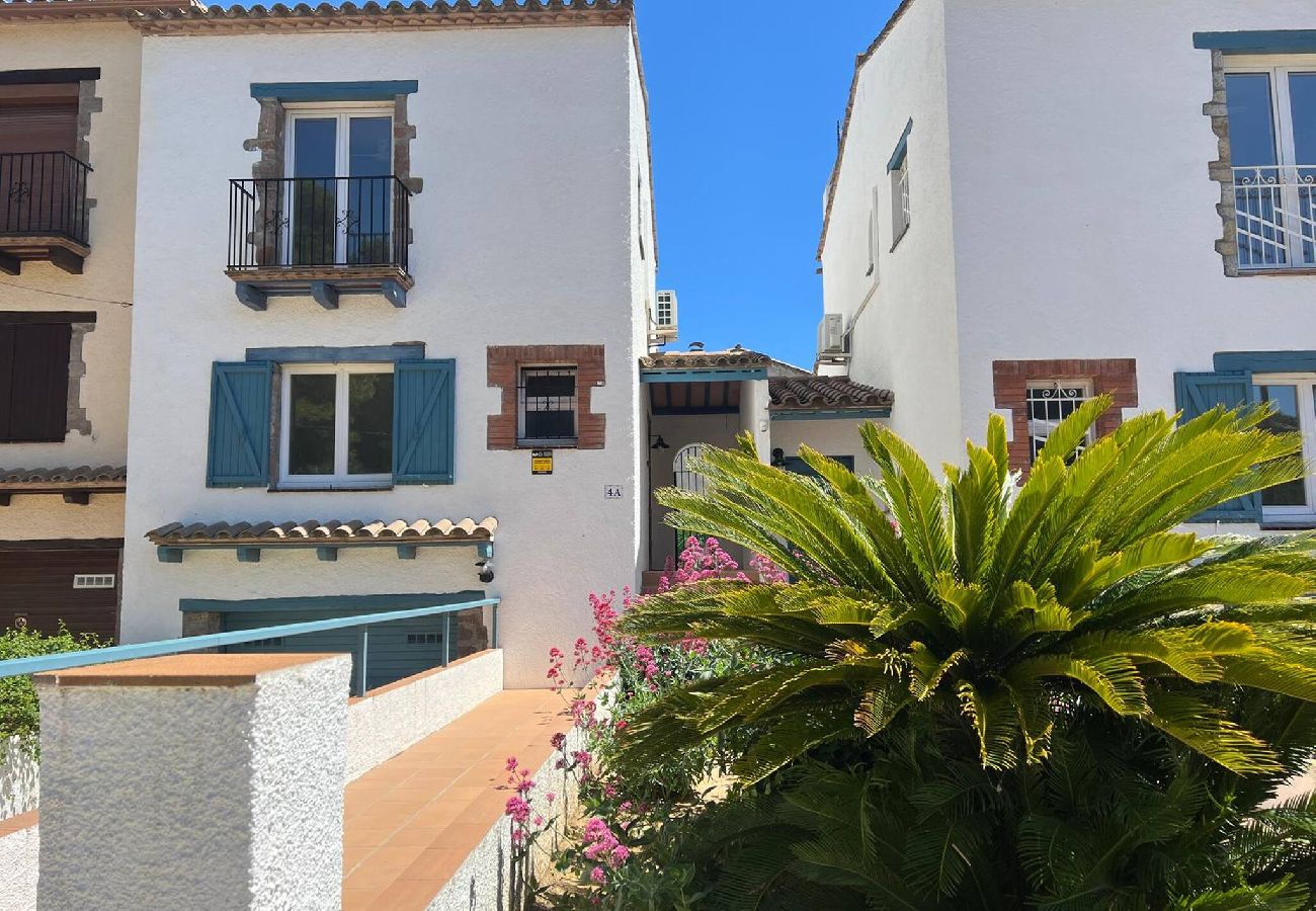 Maison mitoyenne à Estartit - CB4a