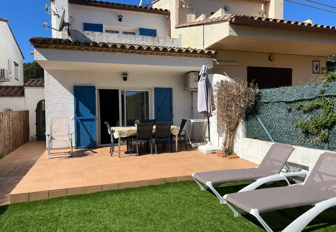 Maison mitoyenne à Estartit - CB4a