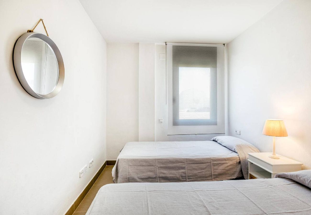 Appartement à Torroella de Montgri - Safareig bajo 1