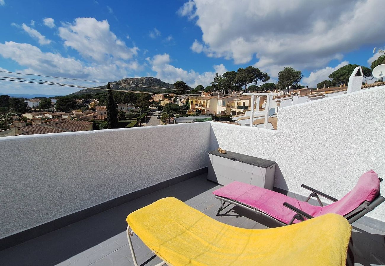 Maison mitoyenne à Torroella de Montgri - Montmar 84A