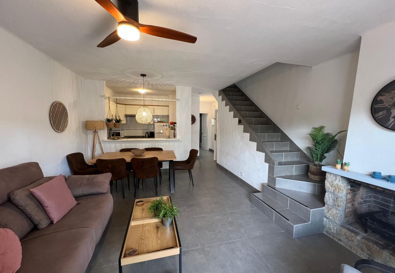 Casa adossada en Estartit - CB 2b