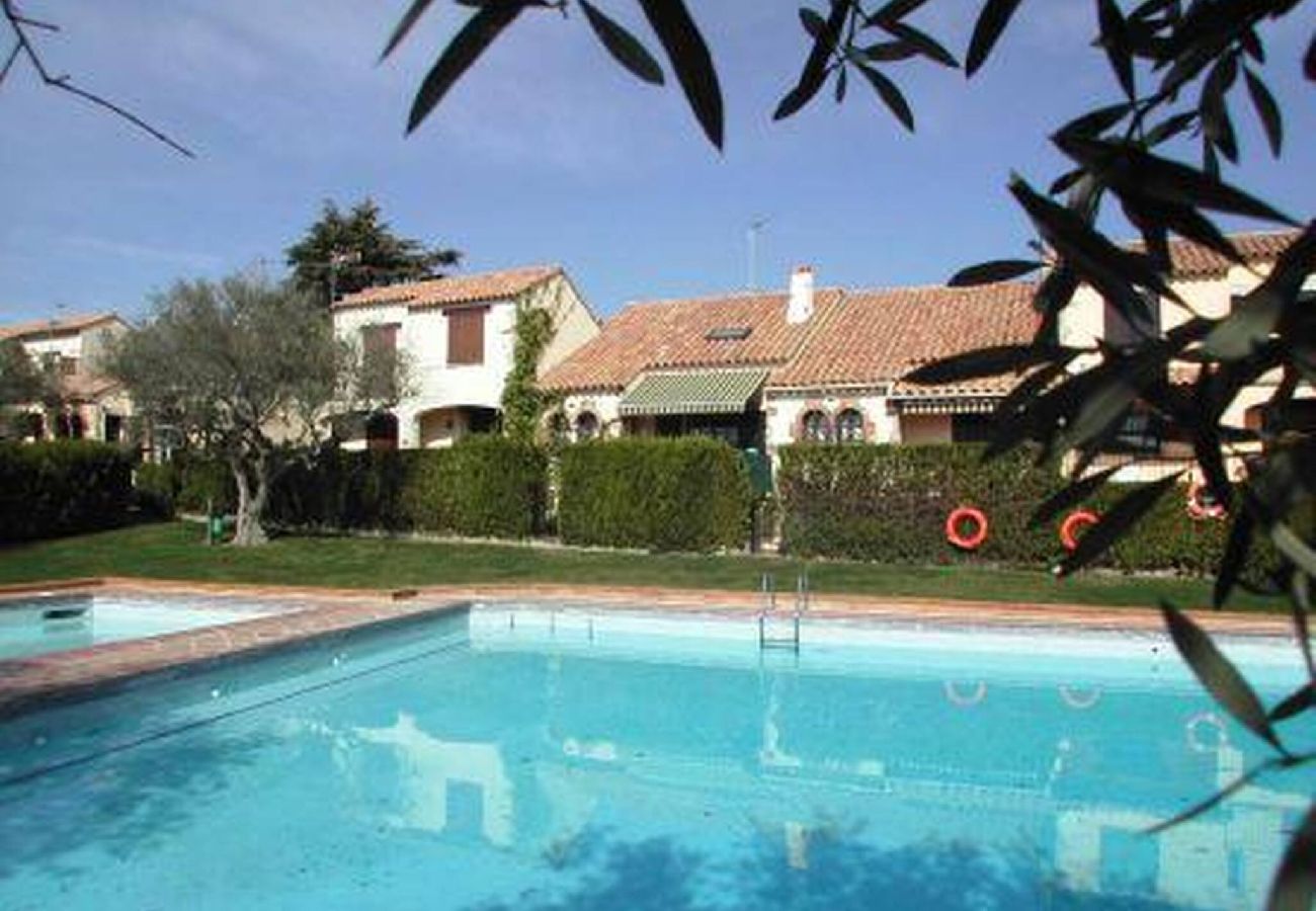 Casa adossada en Estartit - LO 33