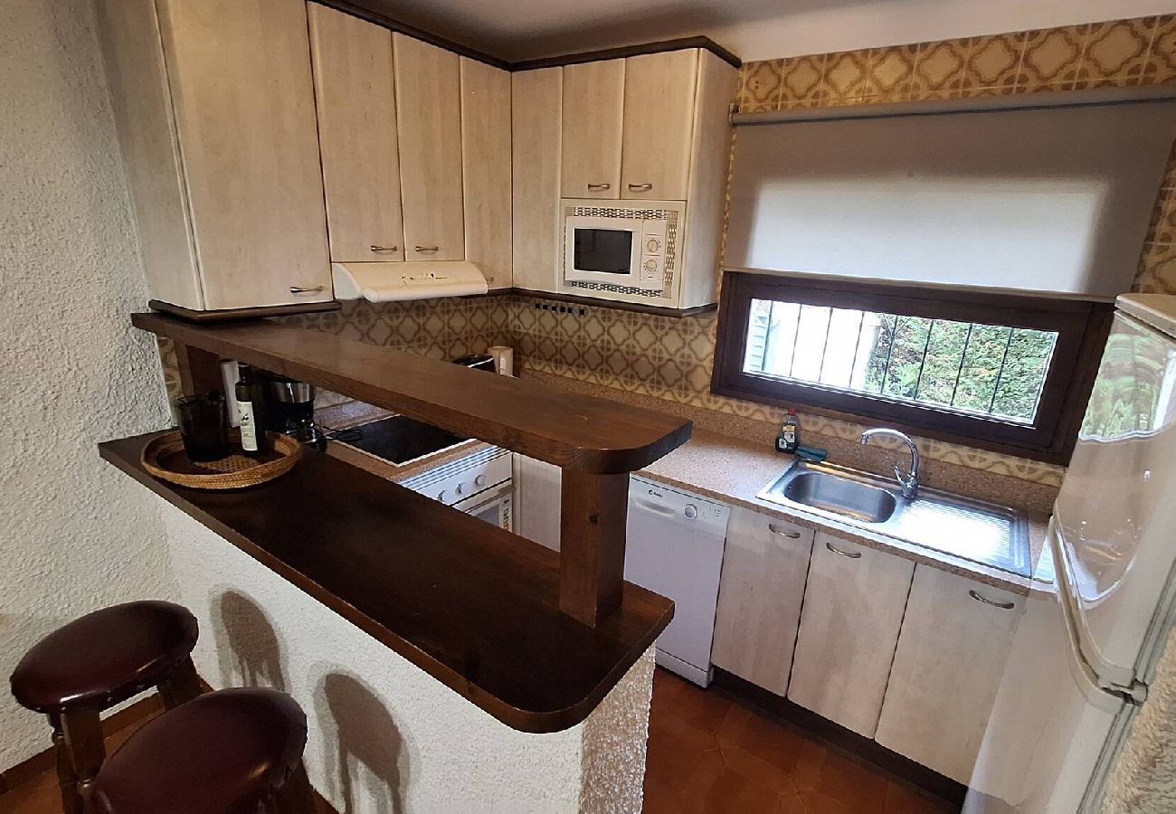 Casa adossada en Estartit - TV 207