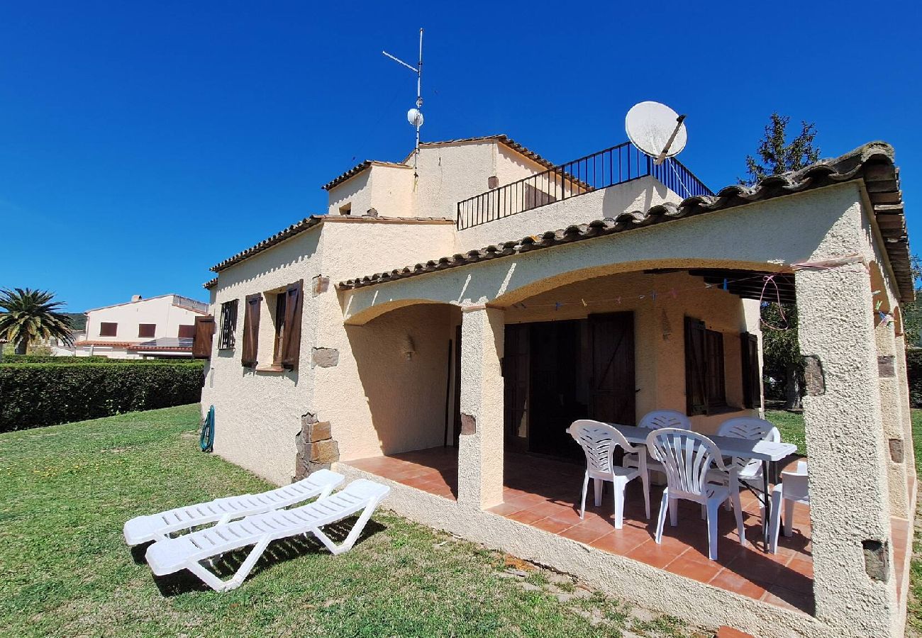 Casa en Estartit - BR 33